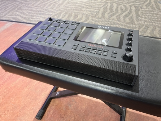 Akai MPC LIVE II 2